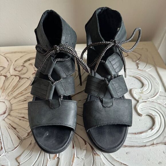 Sorel Joanie ll Lace Sandal size 9.5 in black - Picture 2 of 8